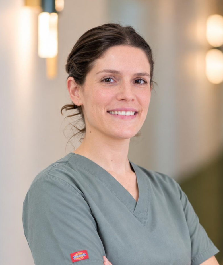 Dr Vinciane Loré au Cabinet EndoSpé, endodontie exclusive à Paris 15ᵉ